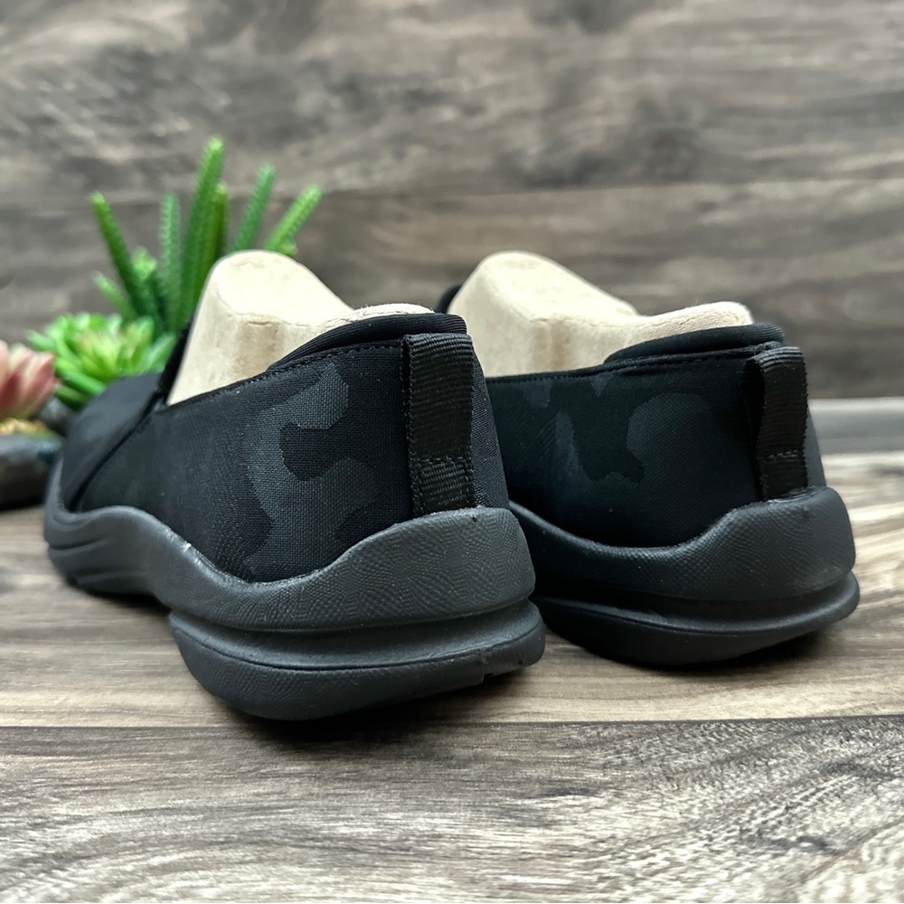 NIB Bzees Lunar Comfort Flats Loafers Slip Ons Black Camo 8M - Picture 7 of 12